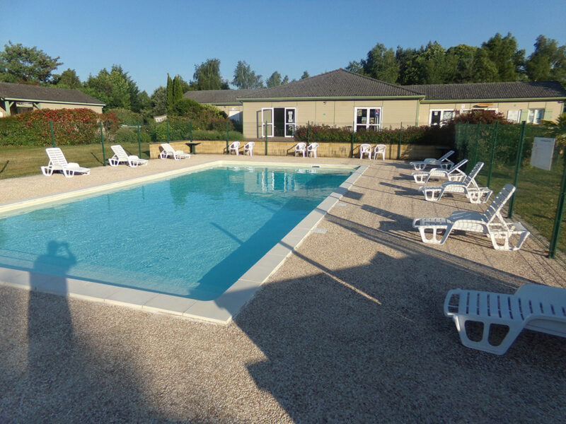 piscine-hameaux-de-miel-07
